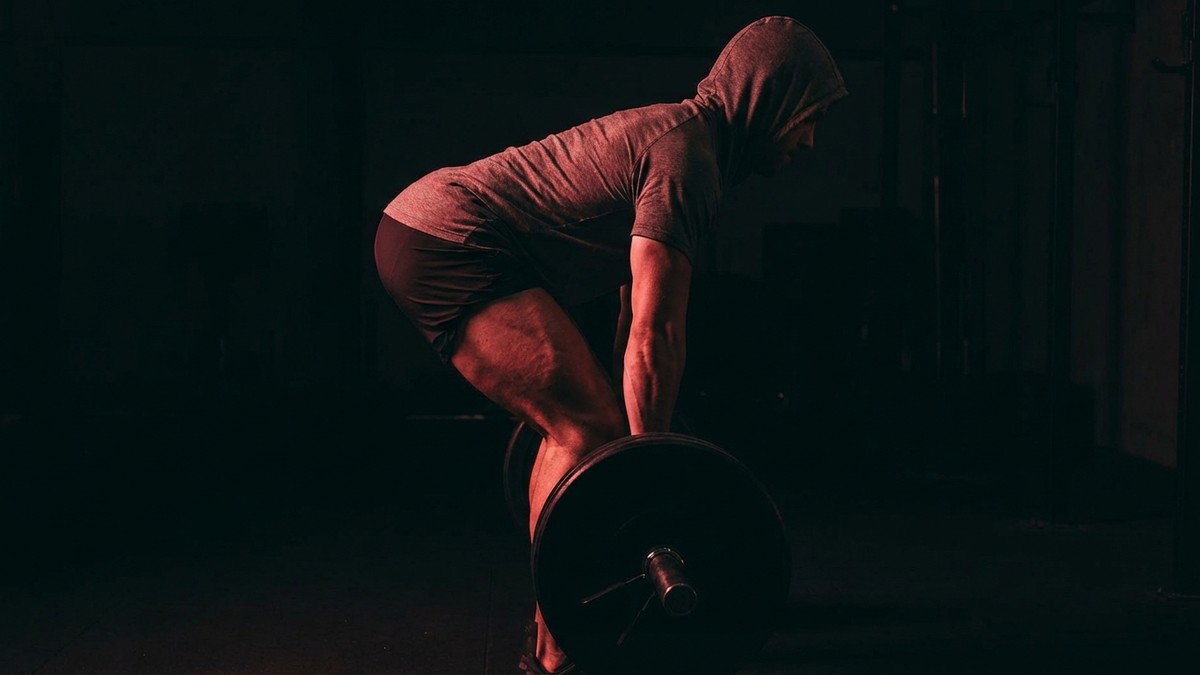 Romanian Deadlift: Perfect Your Hip Hinge for a Bulletproof Posterior Chain